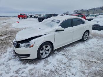  Salvage Volkswagen Passat