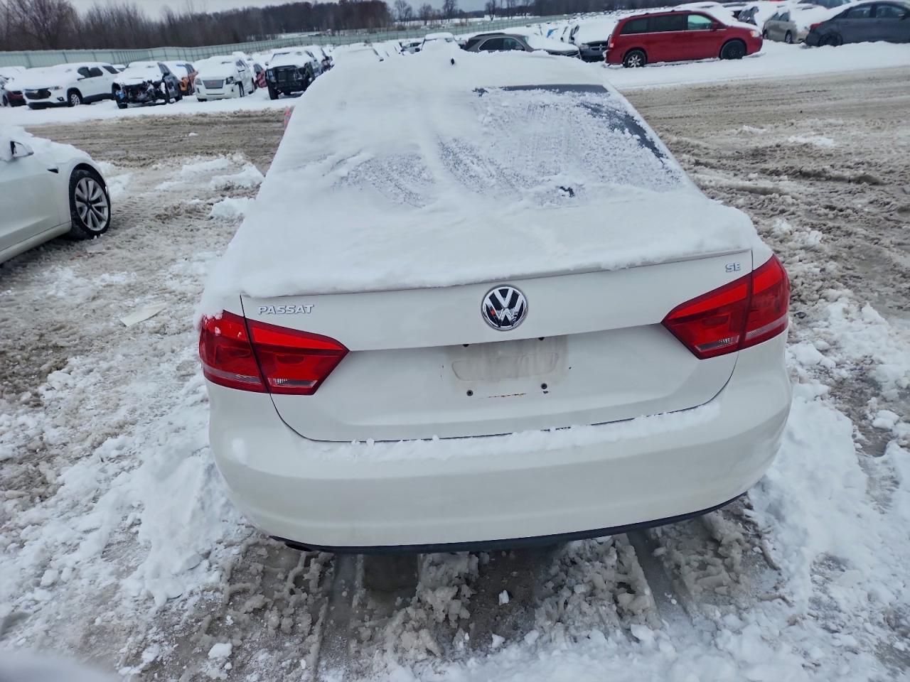 Volkswagen Passat Se Image 4