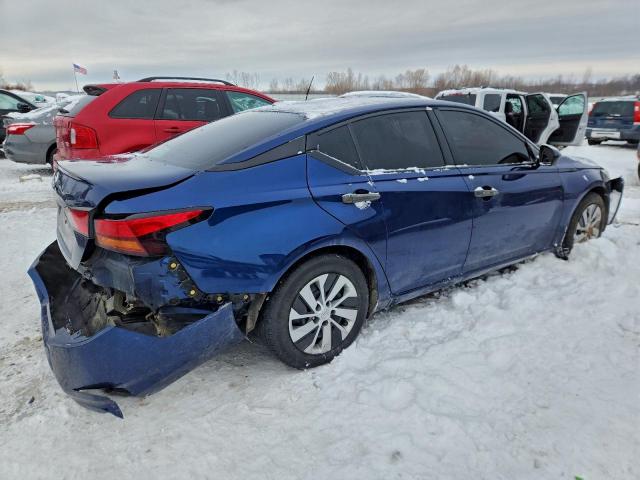 Nissan Altima S Image 12