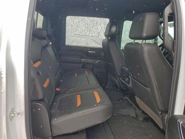 GMC Sierra K3500 At4 Image 9