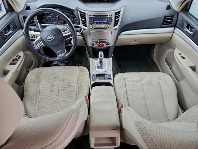 Subaru Outback 2.5i Premium Image 3