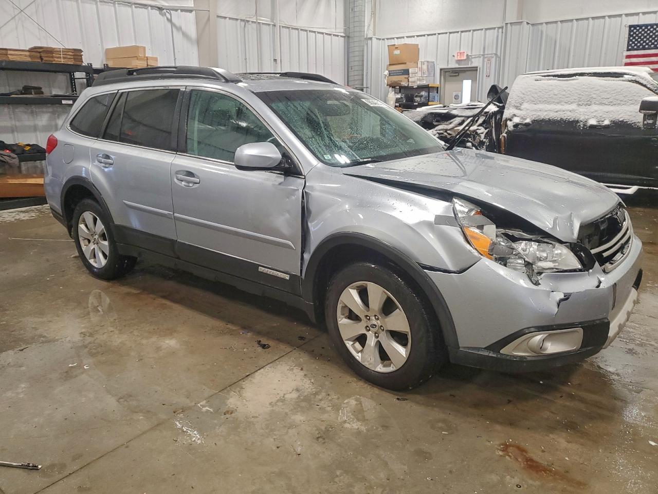 Subaru Outback 3.6r Limited Image 3