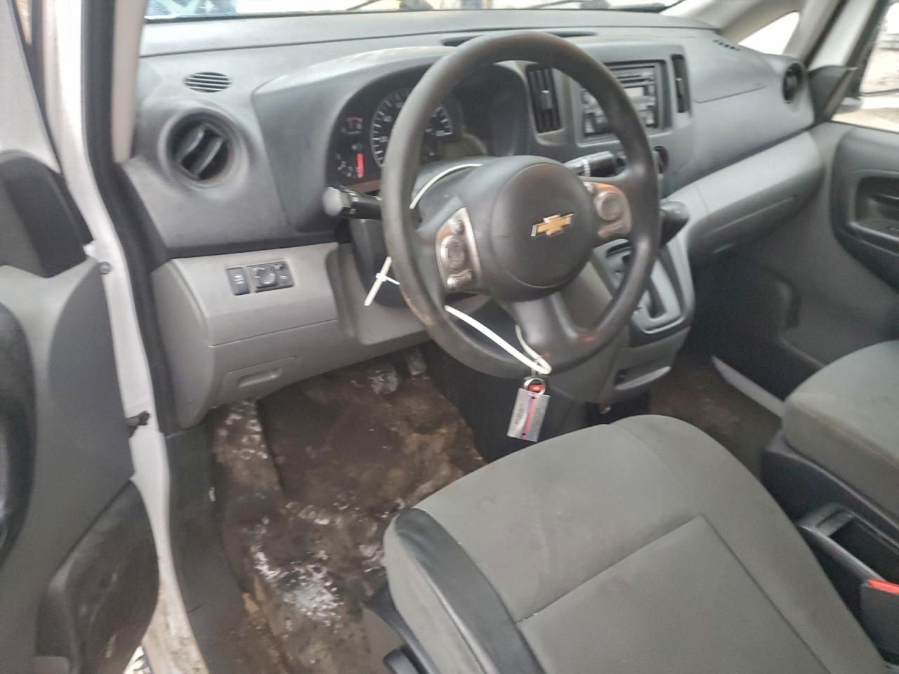 Chevrolet Express Lt Image 10