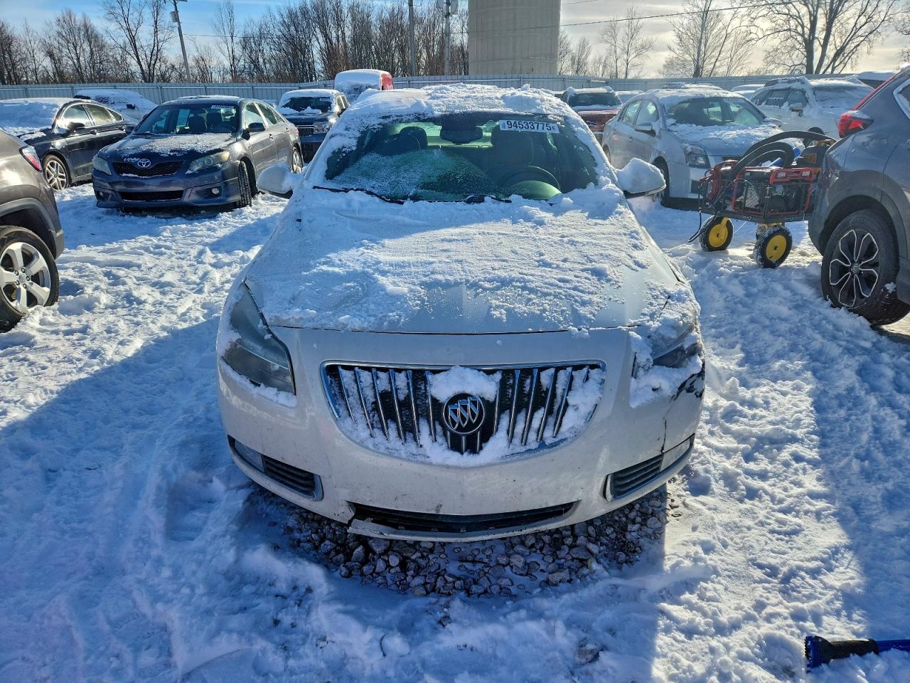 Buick Regal Premium Image 8