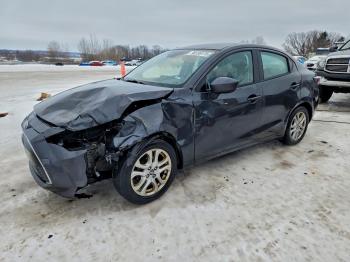  Salvage Toyota Yaris