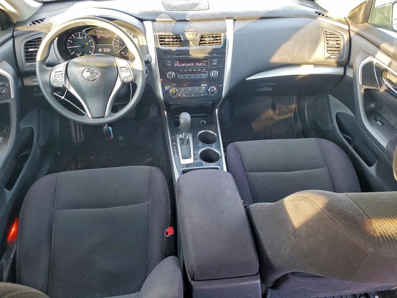 Nissan Altima 2.5 Image 3
