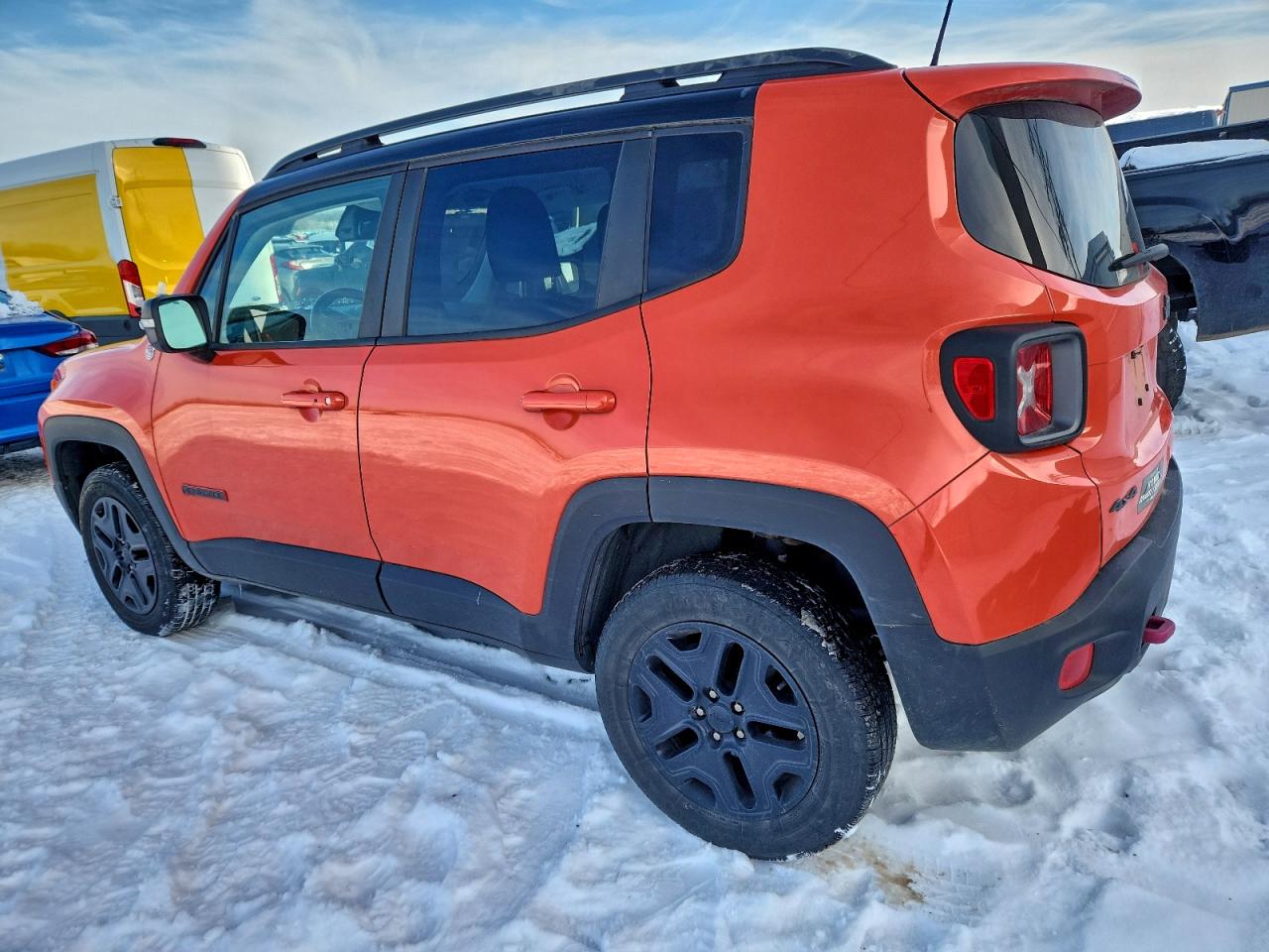 Jeep Renegade Trailhawk Image 2