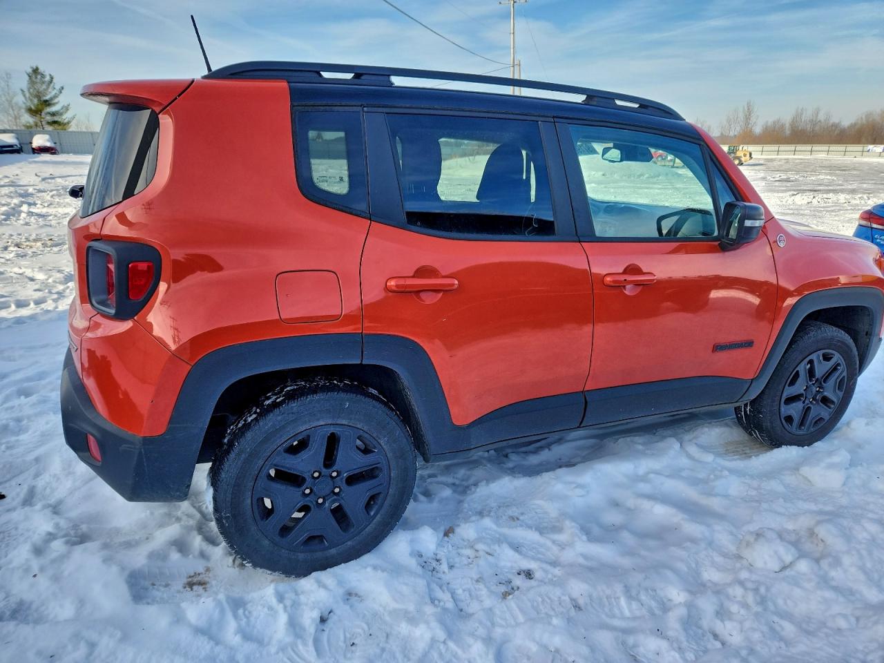Jeep Renegade Trailhawk Image 3