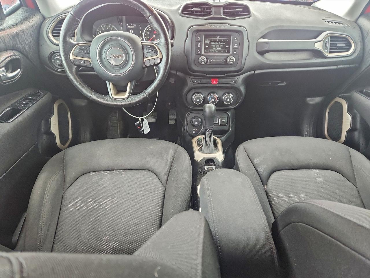 Jeep Renegade Latitude Image 13