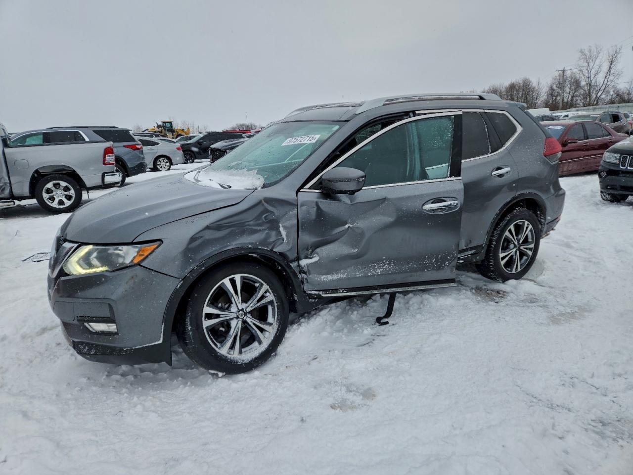 Nissan Rogue S Image 1