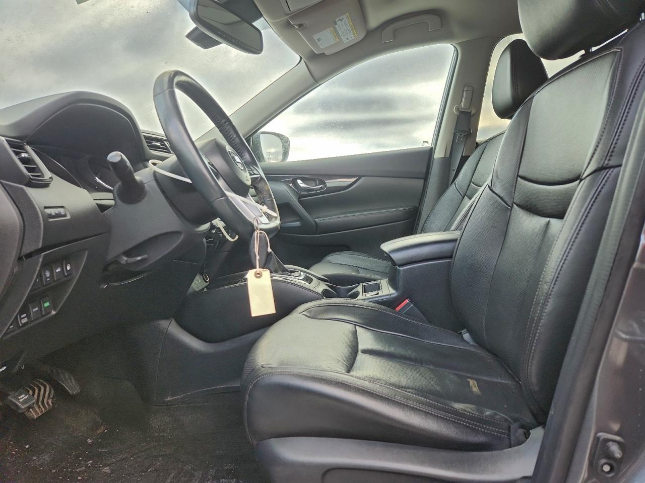 Nissan Rogue S Image 8