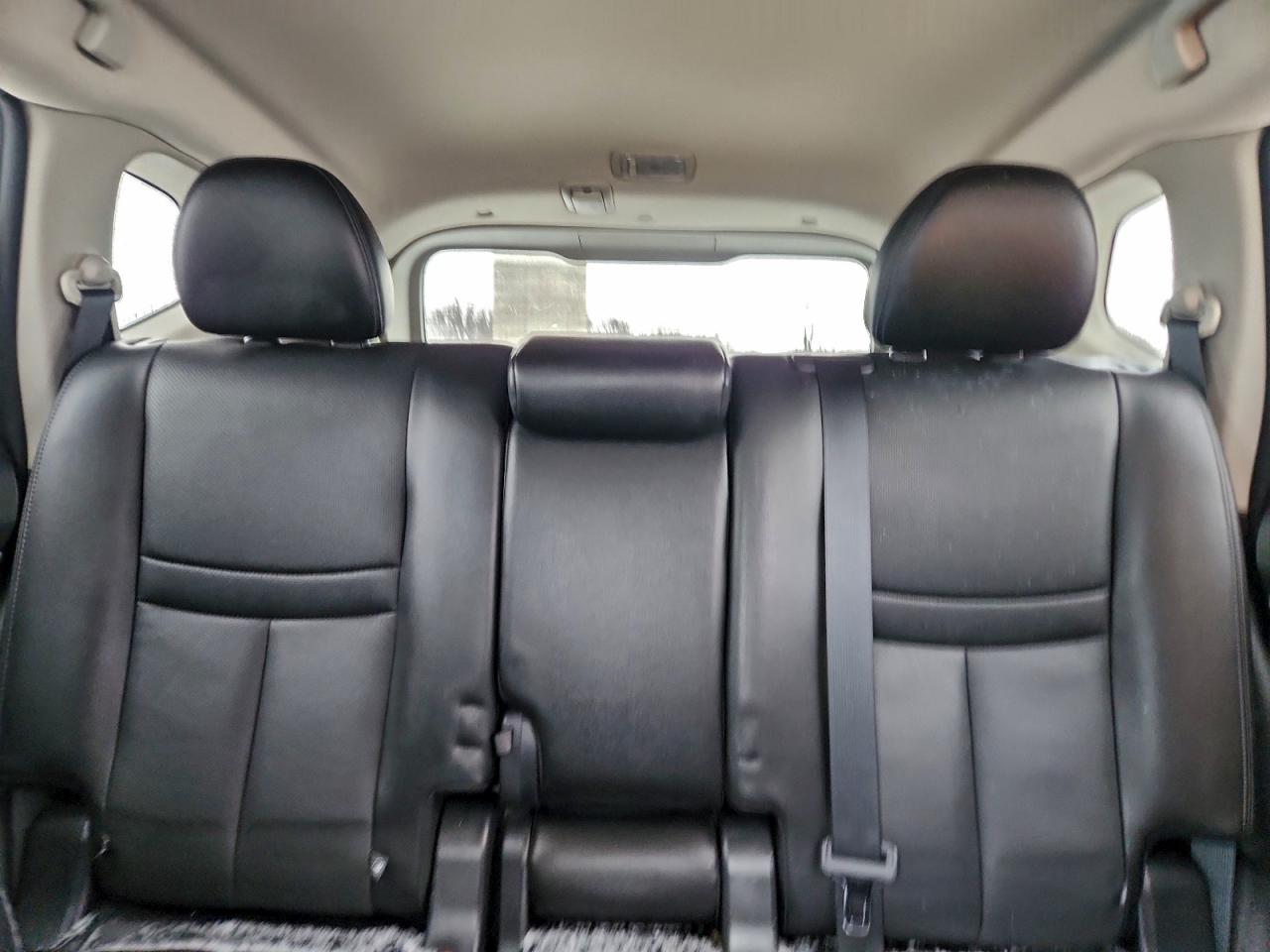 Nissan Rogue S Image 11