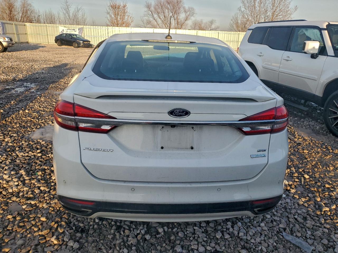 Ford Fusion Se Image 5