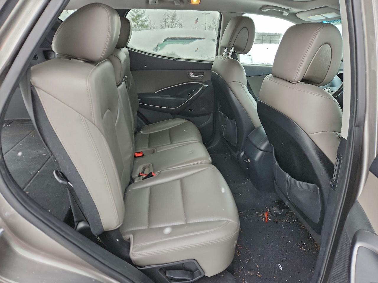 Hyundai SANTA FE Image 8