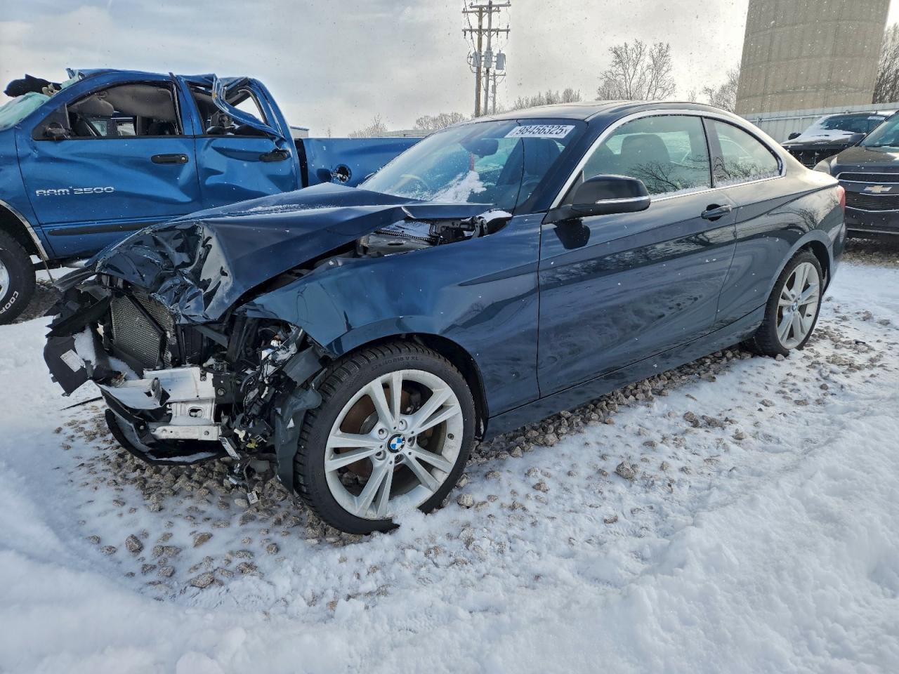 BMW 2 Series Xi Image 1