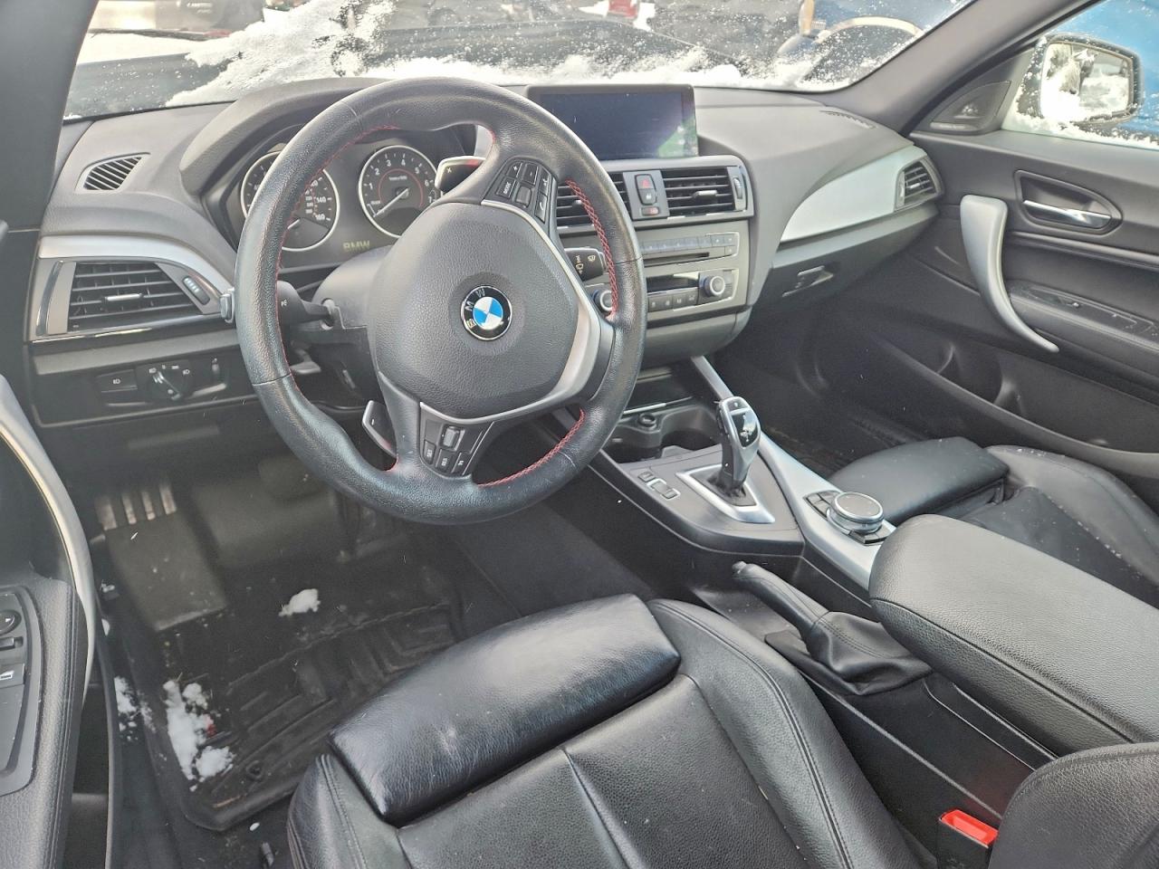 BMW 2 Series Xi Image 2