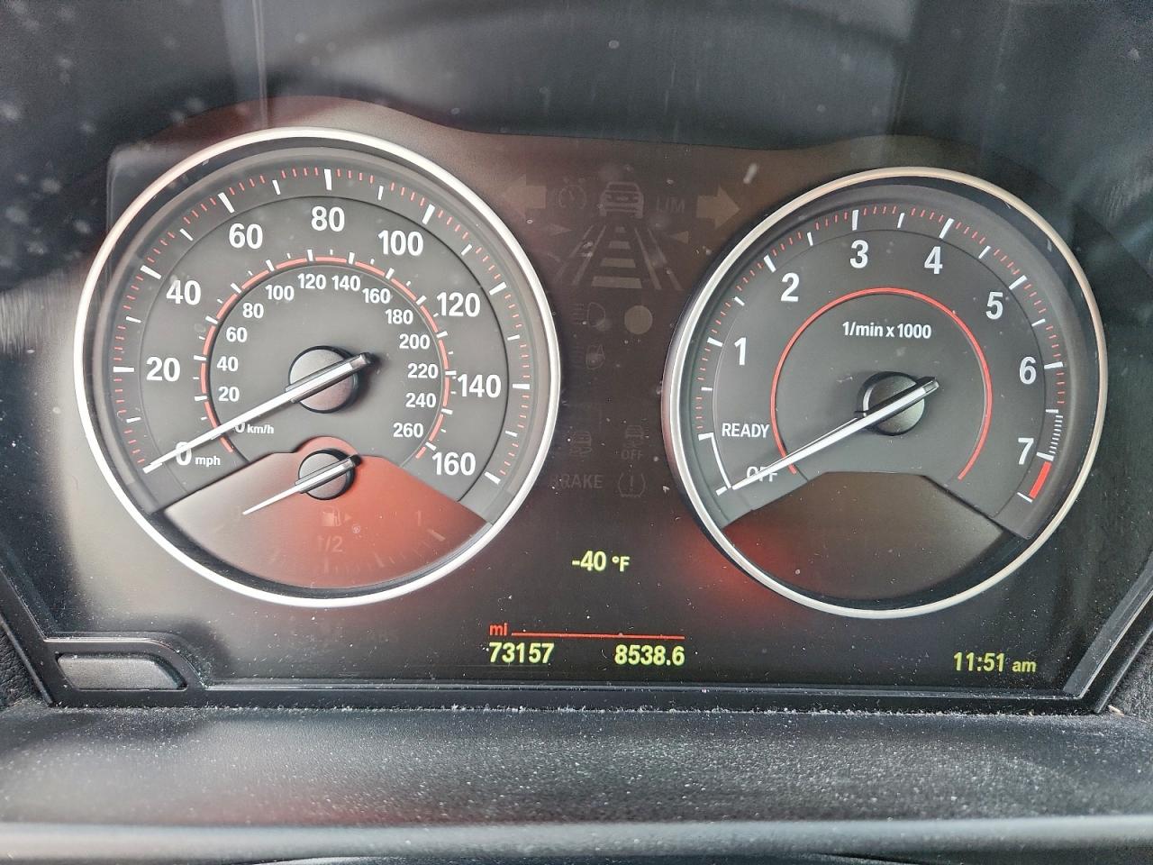 BMW 2 Series Xi Image 12