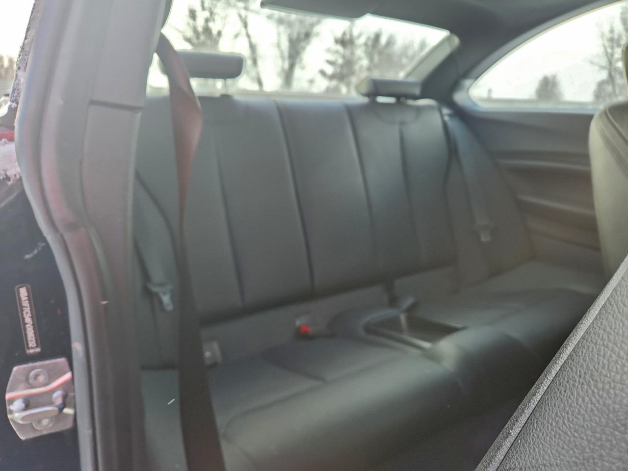 BMW 2 Series Xi Image 11