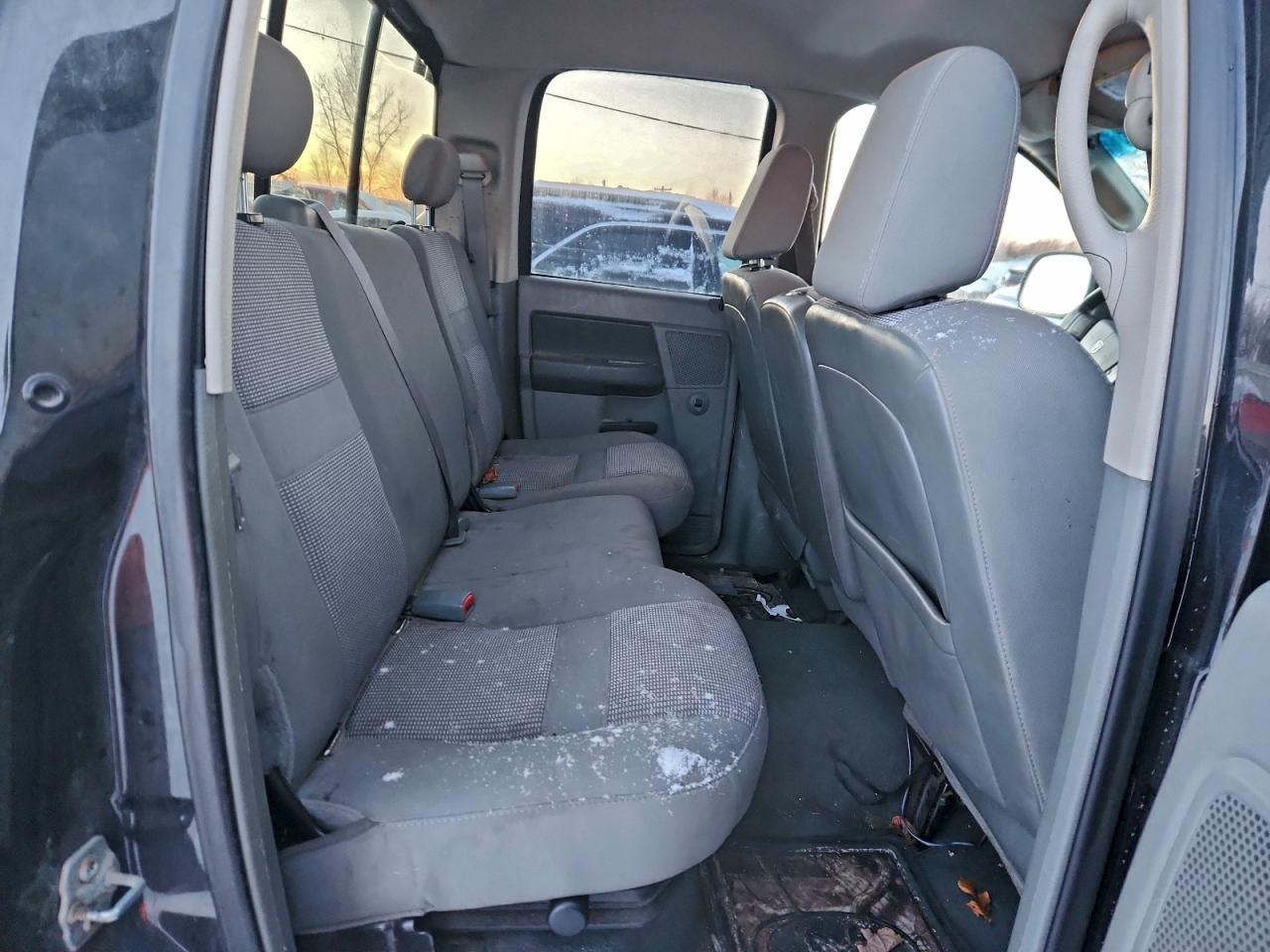 Dodge Ram 1500 St Image 8