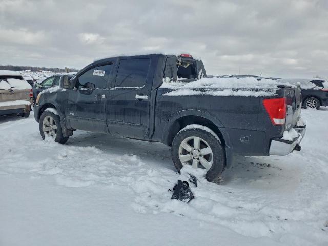 Nissan Titan Xe Image 4