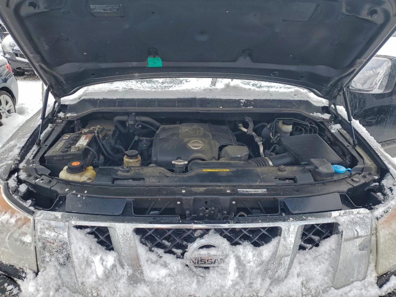 Nissan Titan Xe Image 7