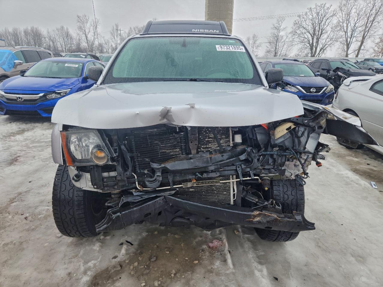 Nissan Xterra Off Road Image 3