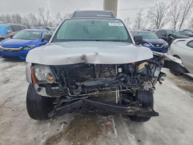 Nissan Xterra Off Road Image 3