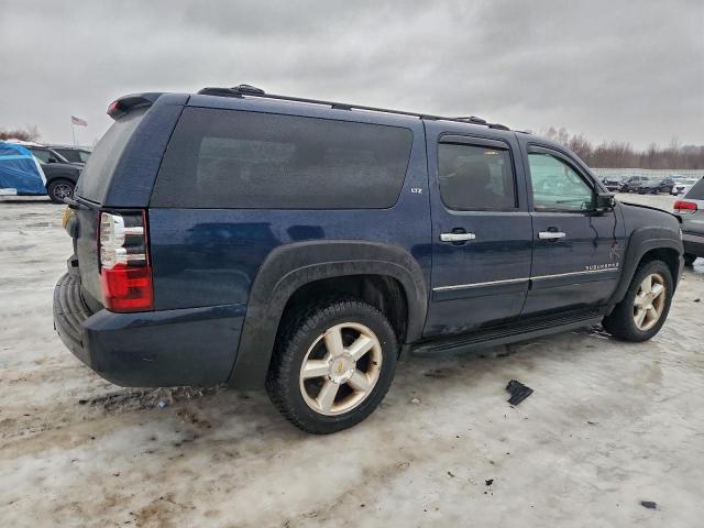 Chevrolet Suburban K1500 Image 3