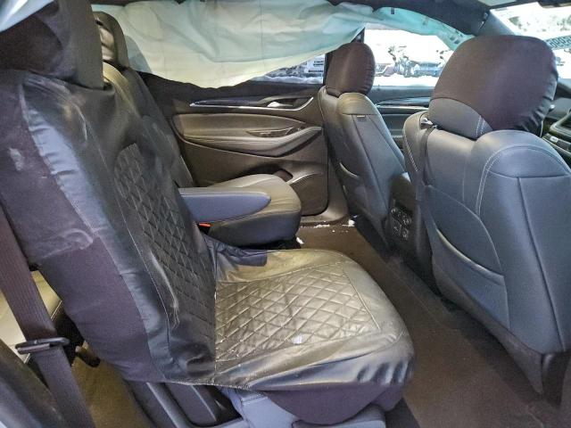 Buick Enclave Premium Image 8