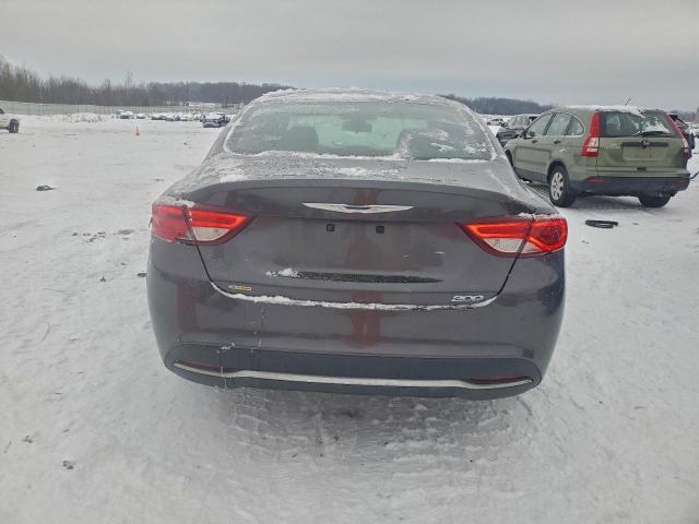 Chrysler 200 Limited Image 10