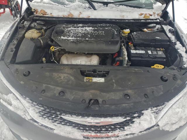 Chrysler 200 Limited Image 8