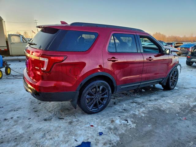 Ford Explorer Xlt Image 2