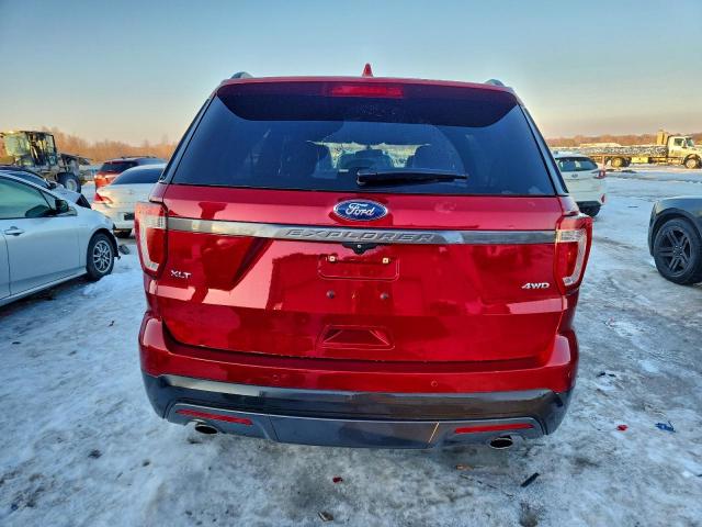 Ford Explorer Xlt Image 3