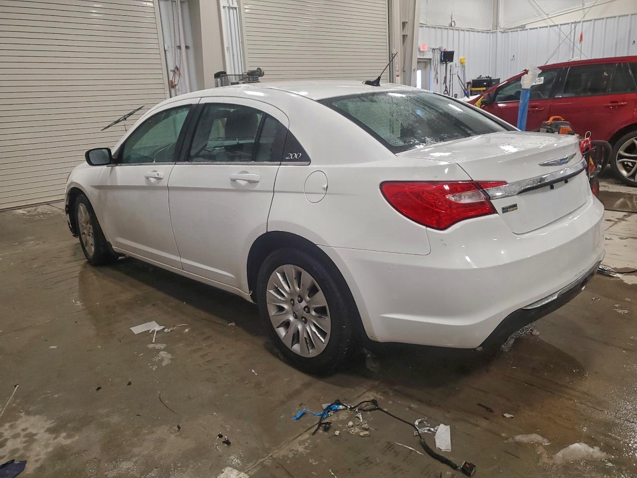 Chrysler 200 Lx Image 9