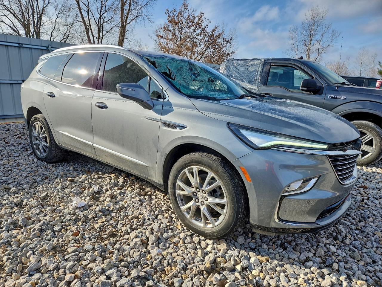 Buick Enclave Essence Image 11