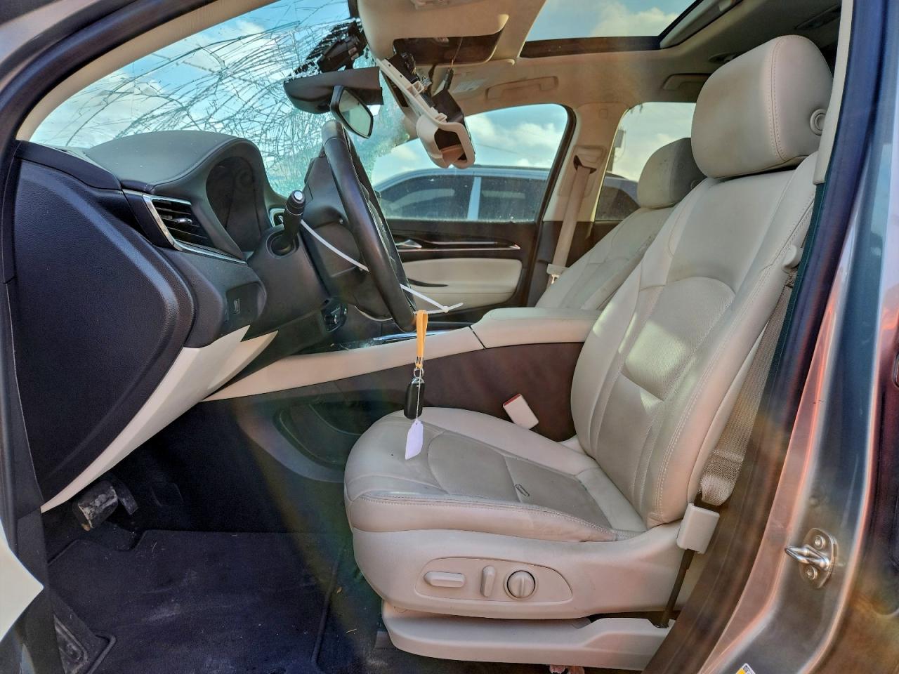 Buick Enclave Essence Image 8