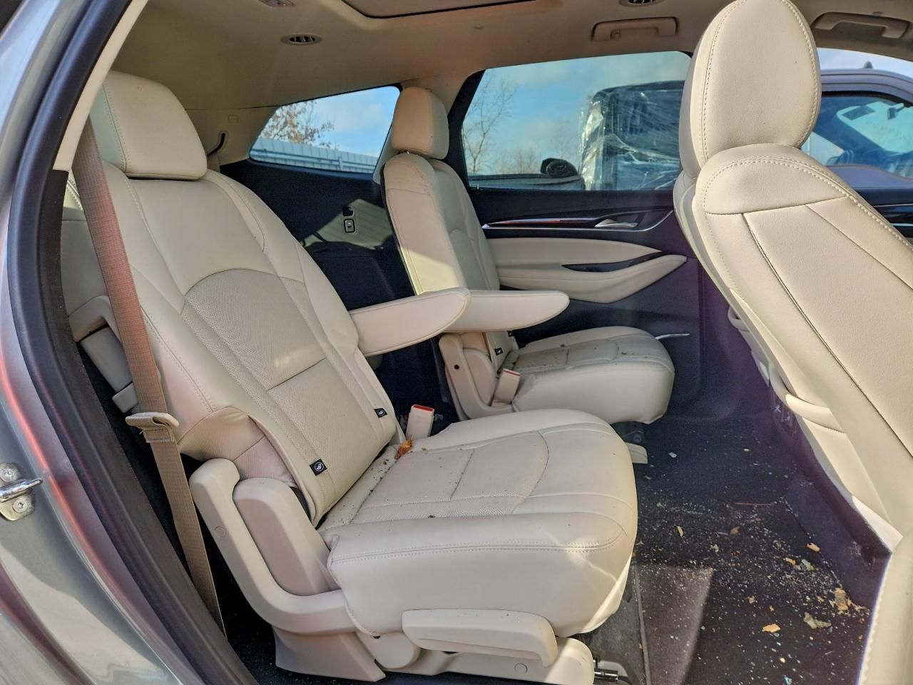 Buick Enclave Essence Image 9