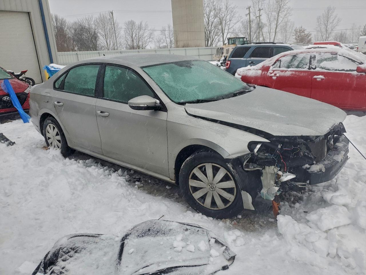 Volkswagen Passat S Image 3