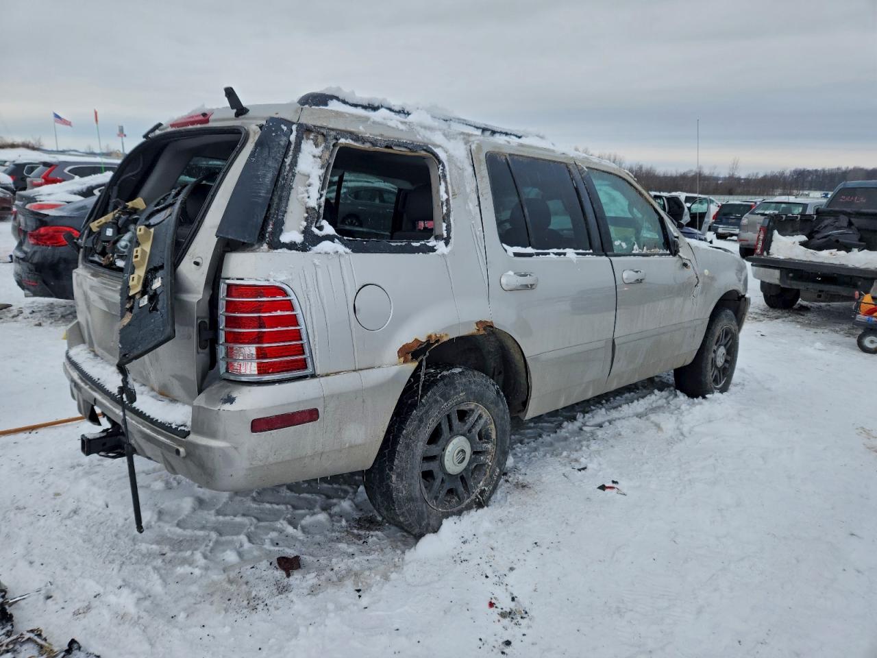 Mercury Mountainer Image 5