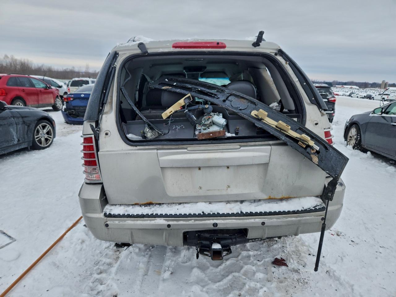 Mercury Mountainer Image 3