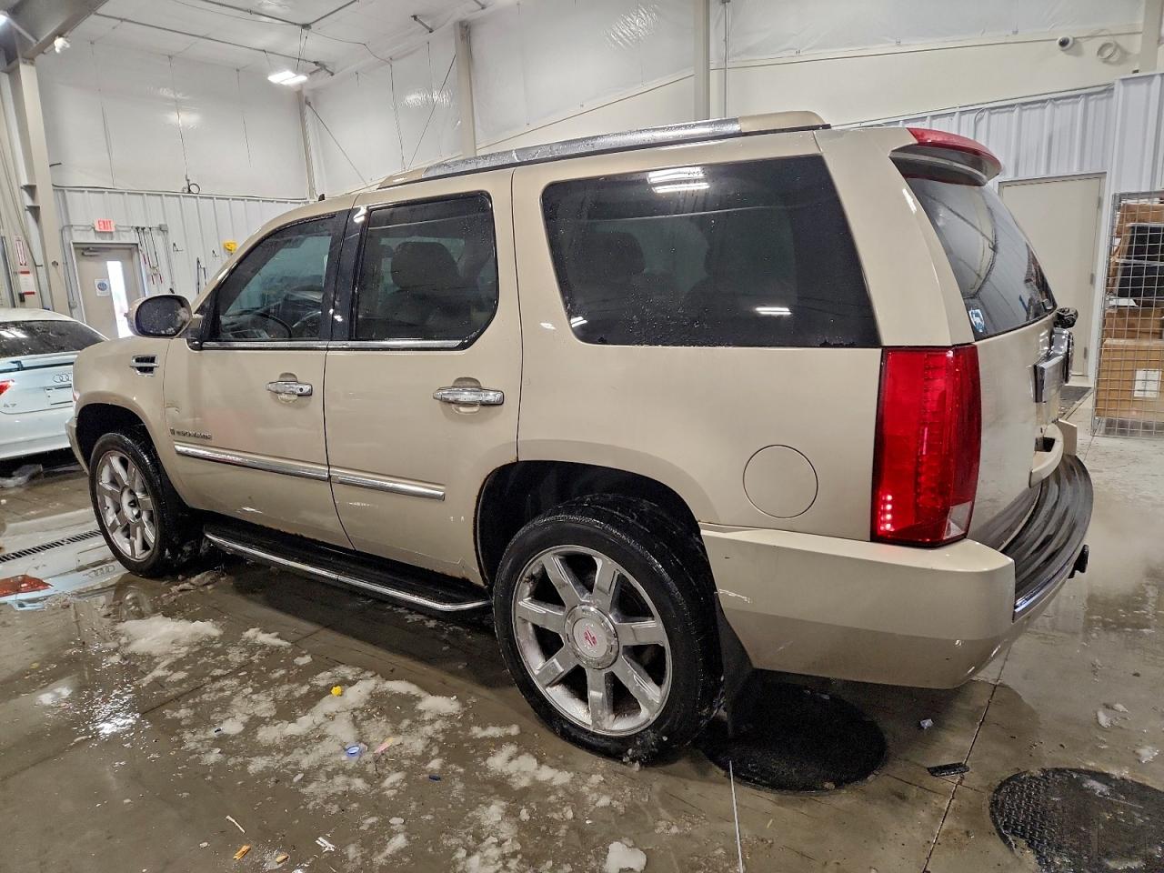 Cadillac Escalade Luxury Image 6