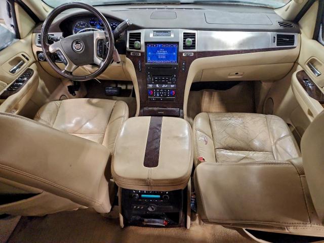 Cadillac Escalade Luxury Image 10