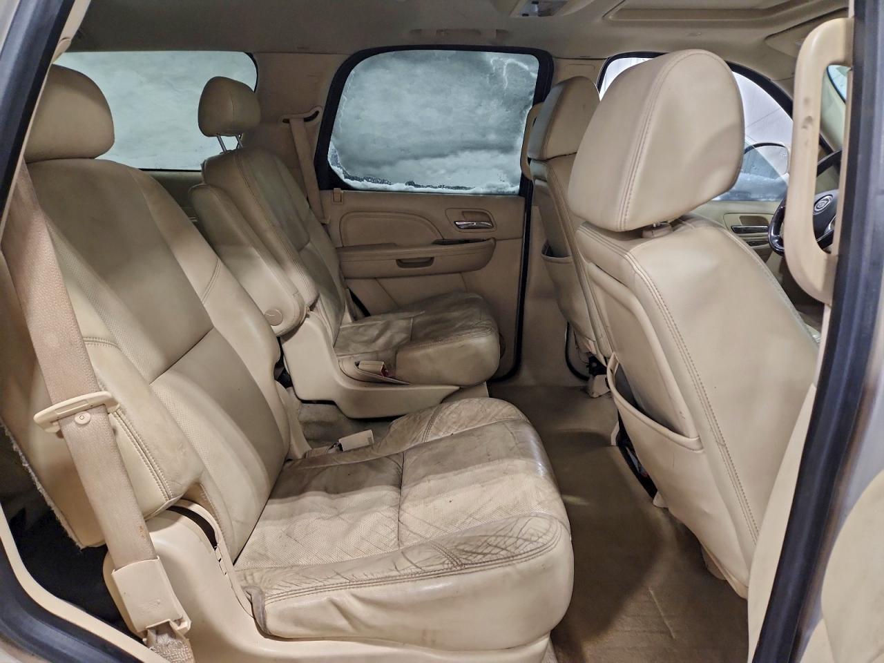 Cadillac Escalade Luxury Image 7