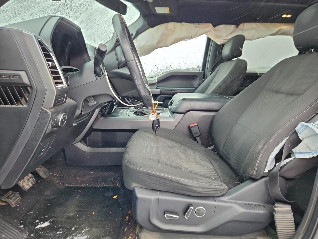 Ford F-150 Supercrew Image 12