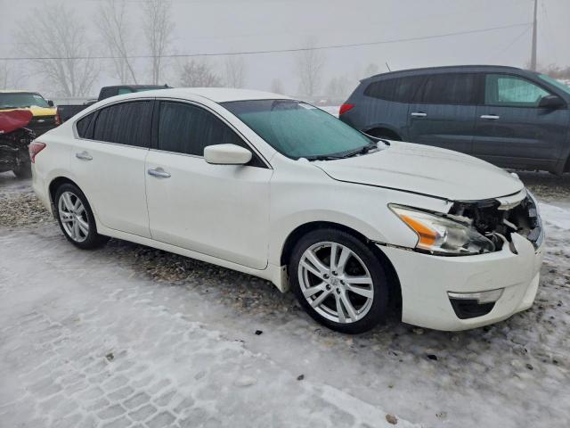 Nissan Altima 3.5s Image 10