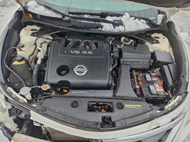 Nissan Altima 3.5s Image 6