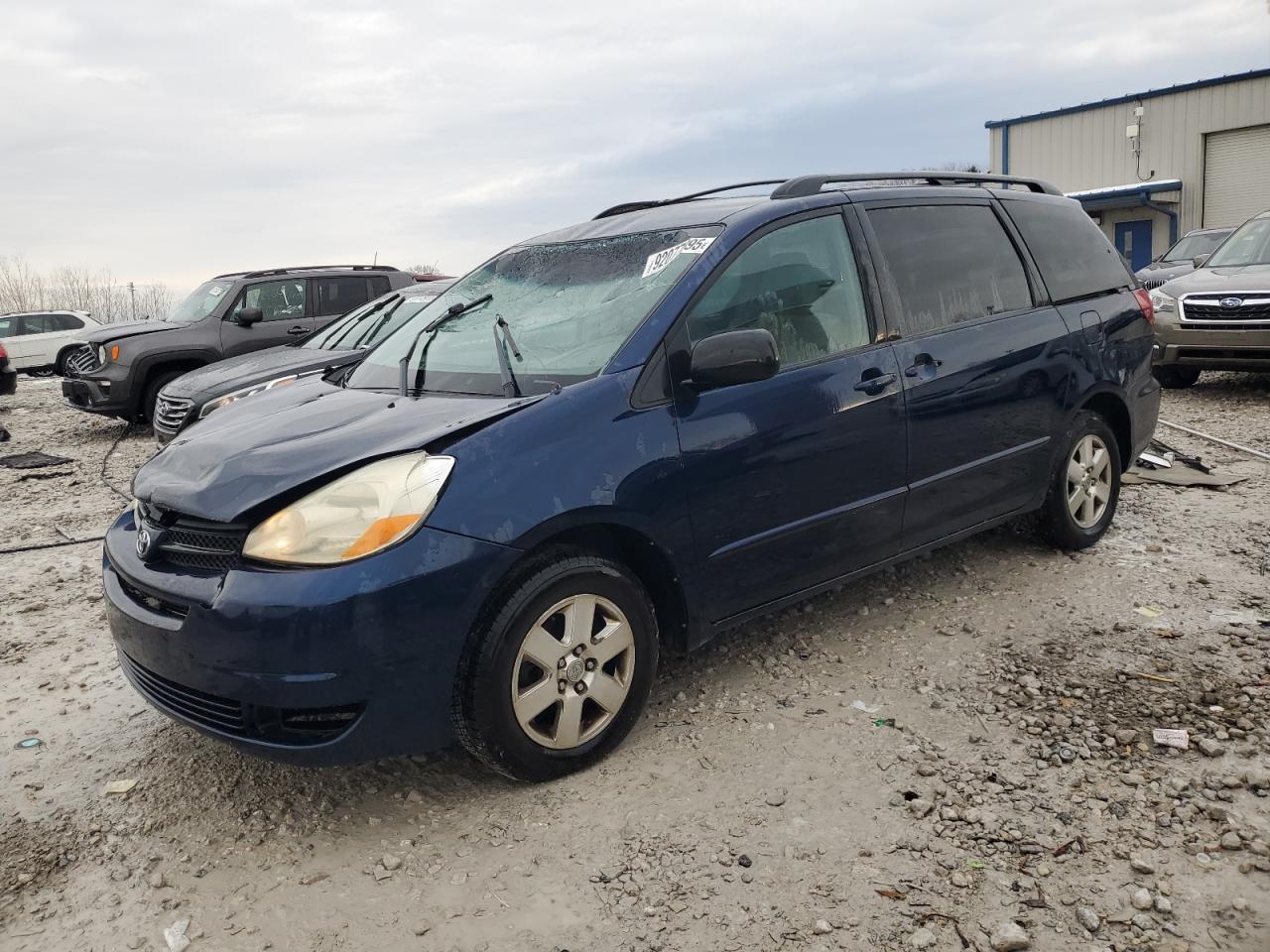 Toyota Sienna Ce Image 1