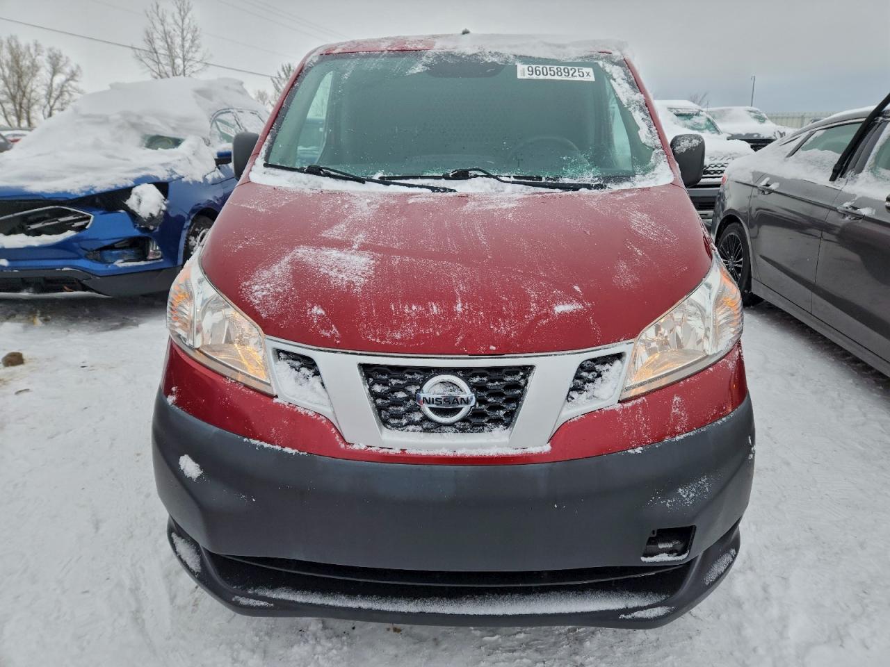 Nissan Nv 2.5s Image 4