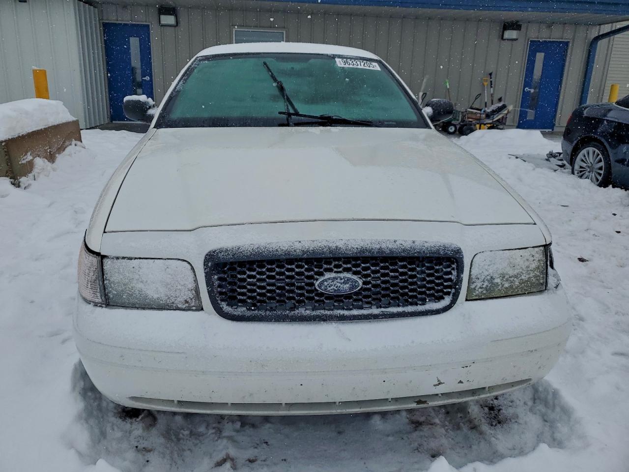 Ford Crown Vic Police Interceptor Image 3