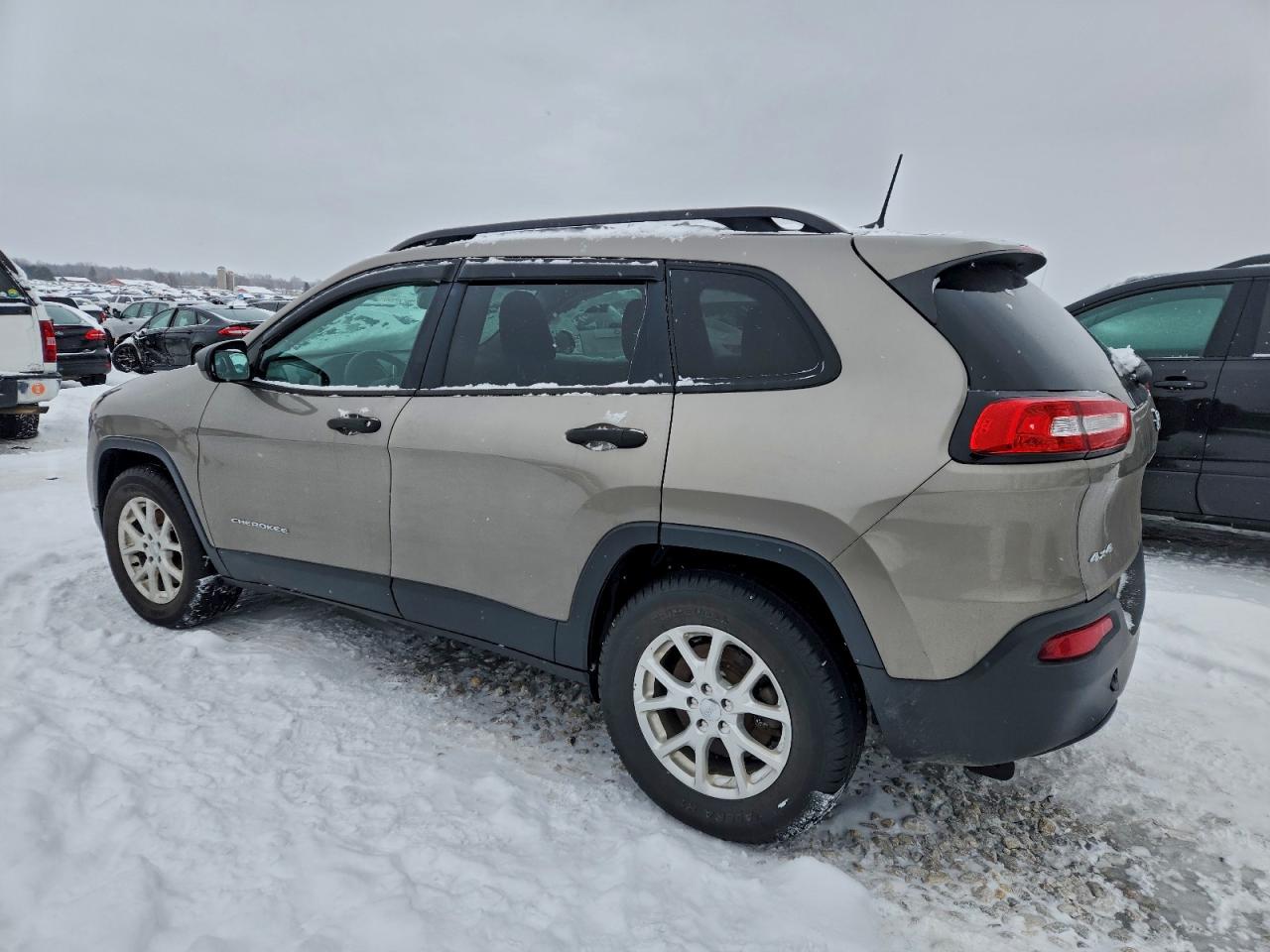 Jeep Grand Cherokee Sport Image 3